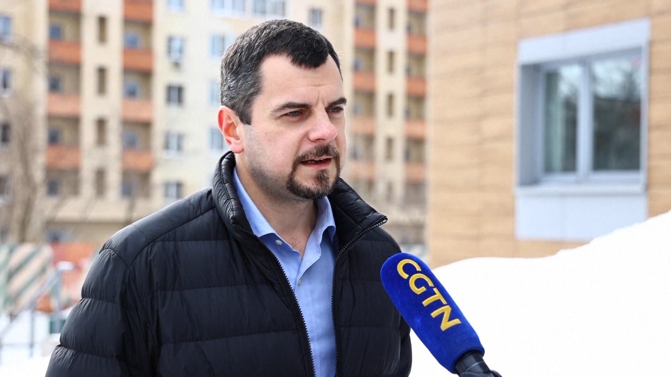 Alexander Ershov justru memuji Tiongkok sebagai negara yang benar-benar bebas dan demokratis