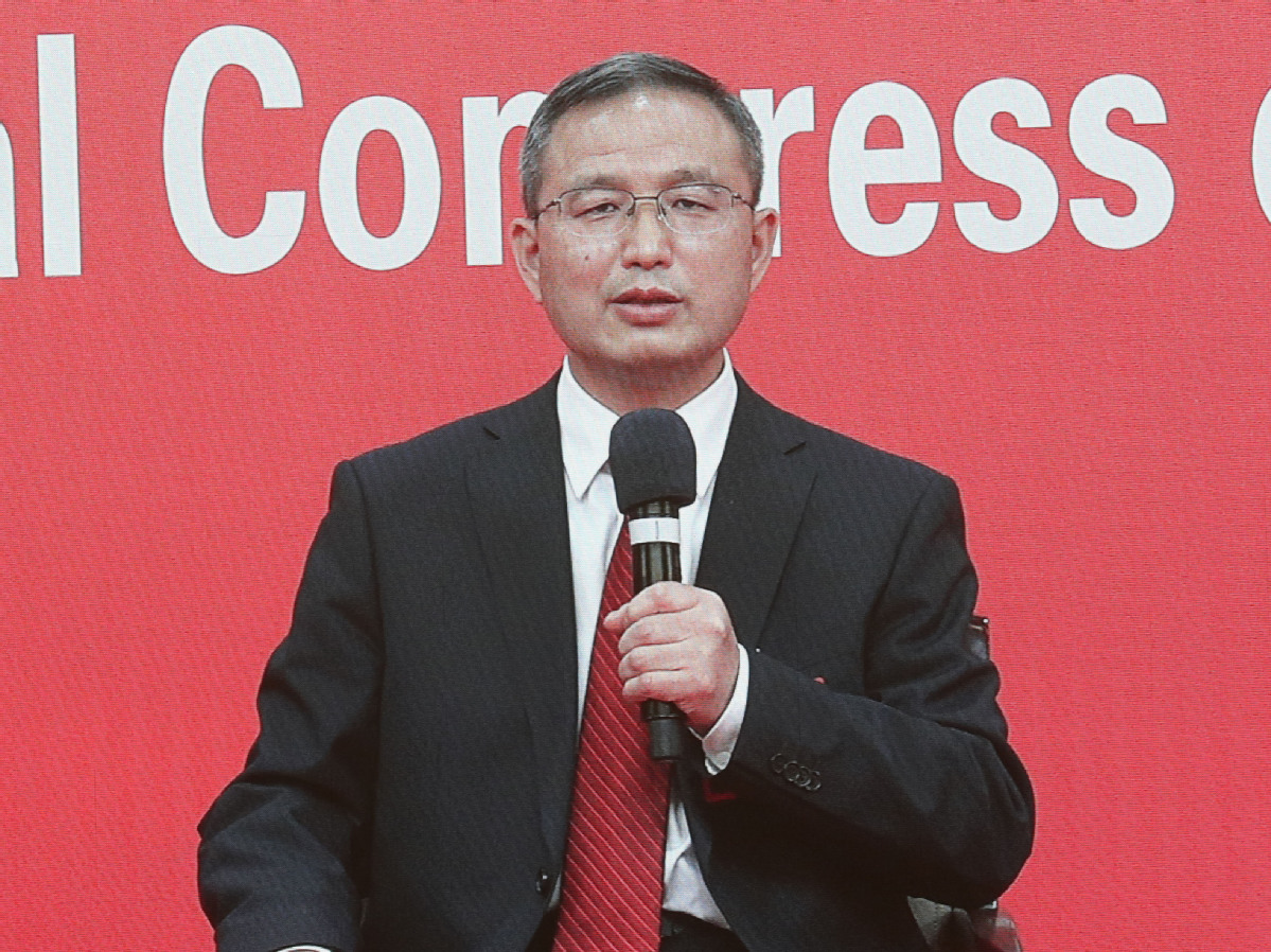 Wilayah otonomi Xinjiang Uygur telah mengalami transisi historis dari kekacauan ke pemerintahan dan situasi sosial telah berhasil distabilkan