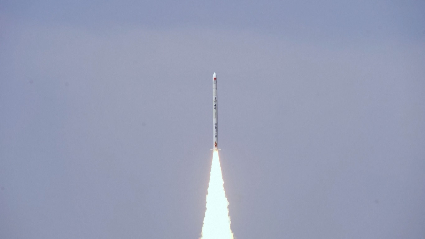 Tiongkok Luncurkan Roket Pengangkut Komersial