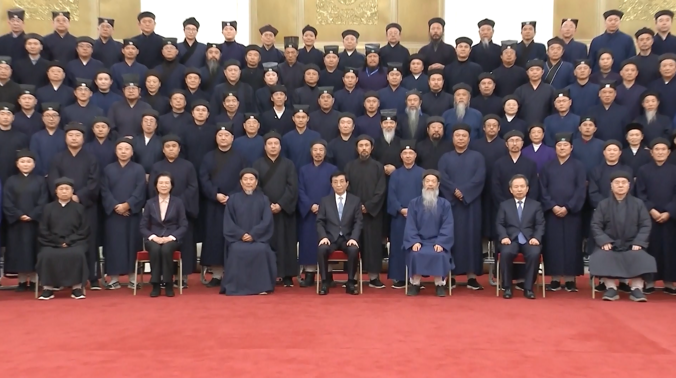 Penasihat Politik Senior Tiongkok Bertemu dengan Delegasi Taois Tiongkok di Beijing