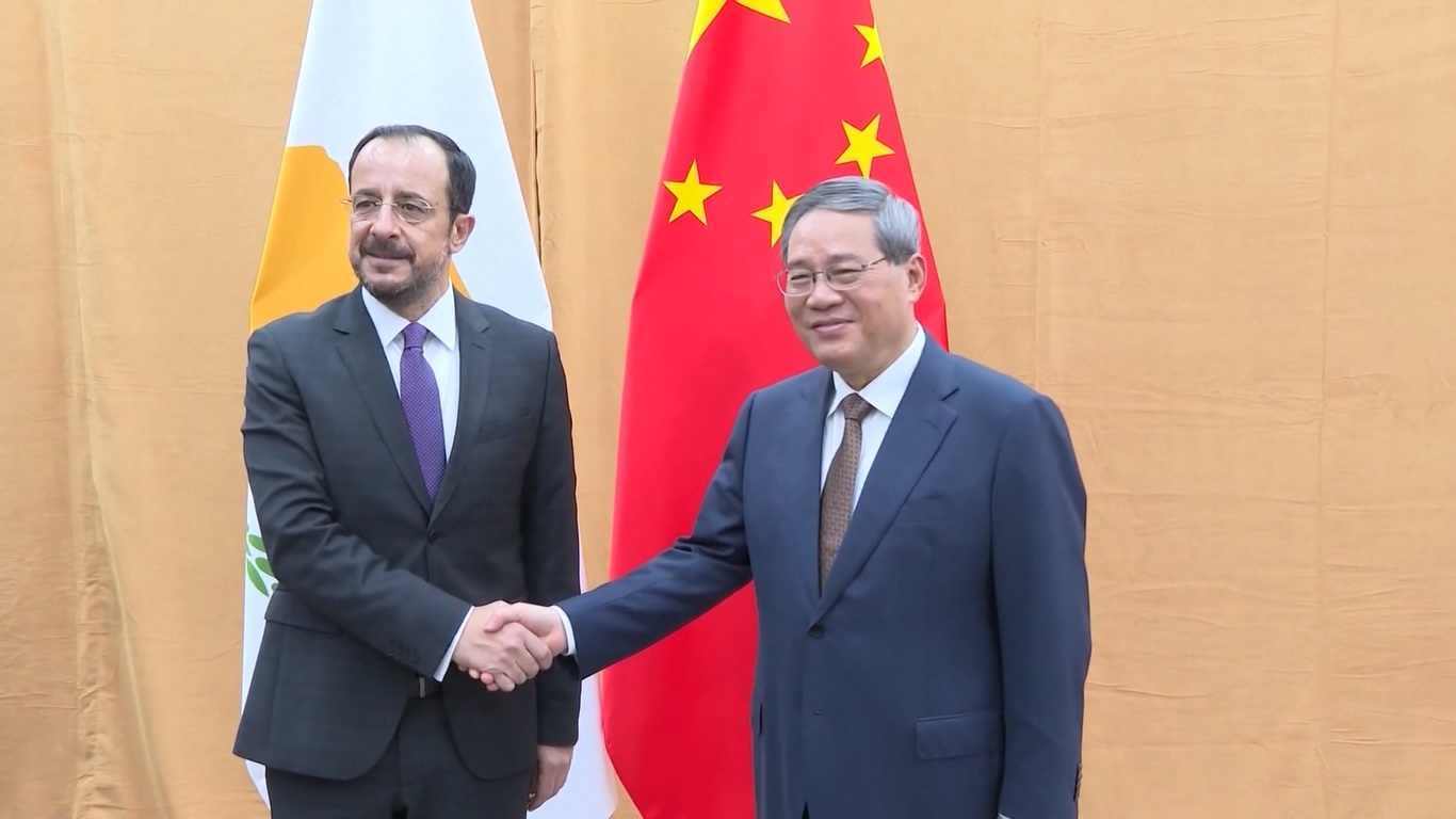 Perdana Menteri Tiongkok Berjanji untuk Bekerja Sama dengan Siprus guna Memperluas Perdagangan