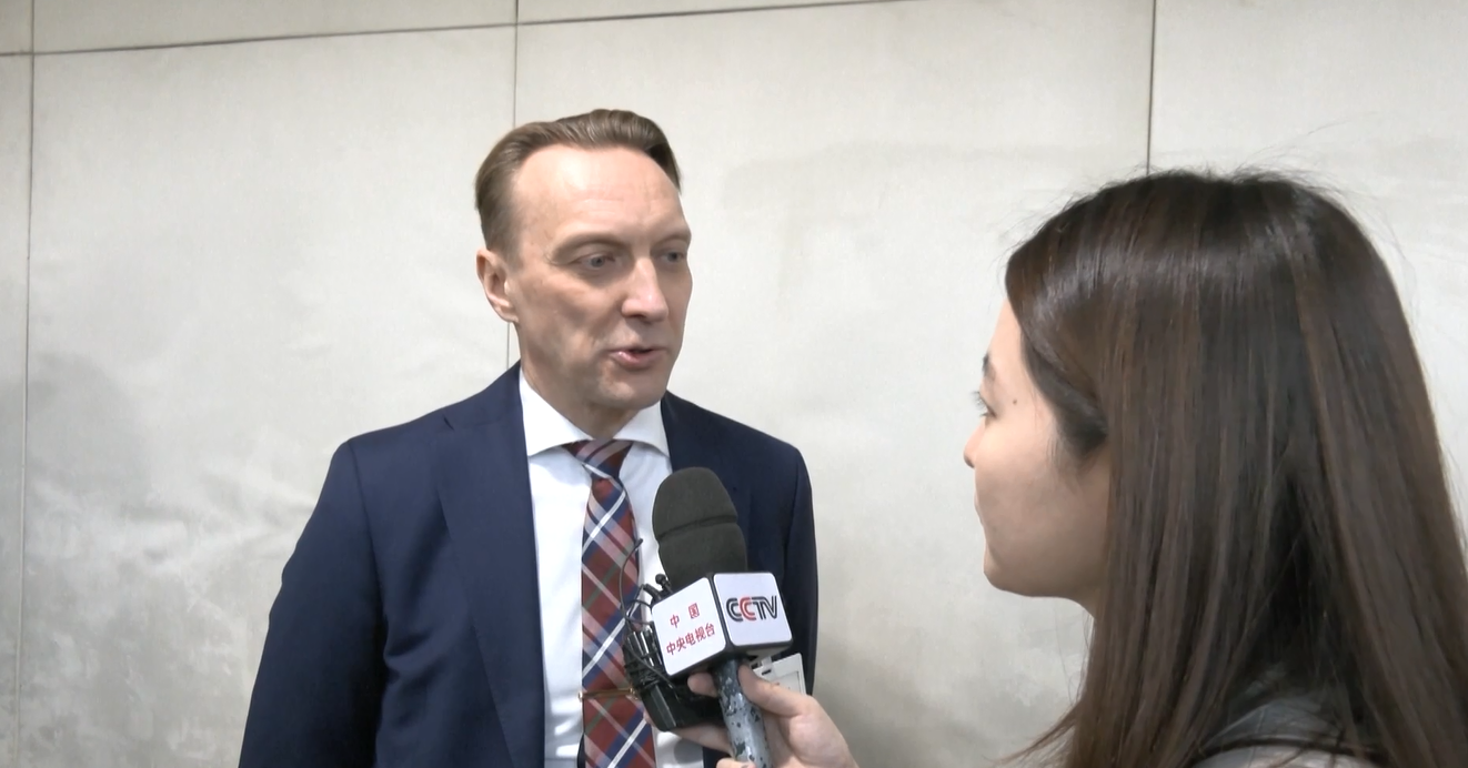 Perusahaan Tiongkok dan Finlandia Tandatangani Kesepakatan Saat Komite Kerja Sama Bisnis Inovatif Mengadakan Pertemuan