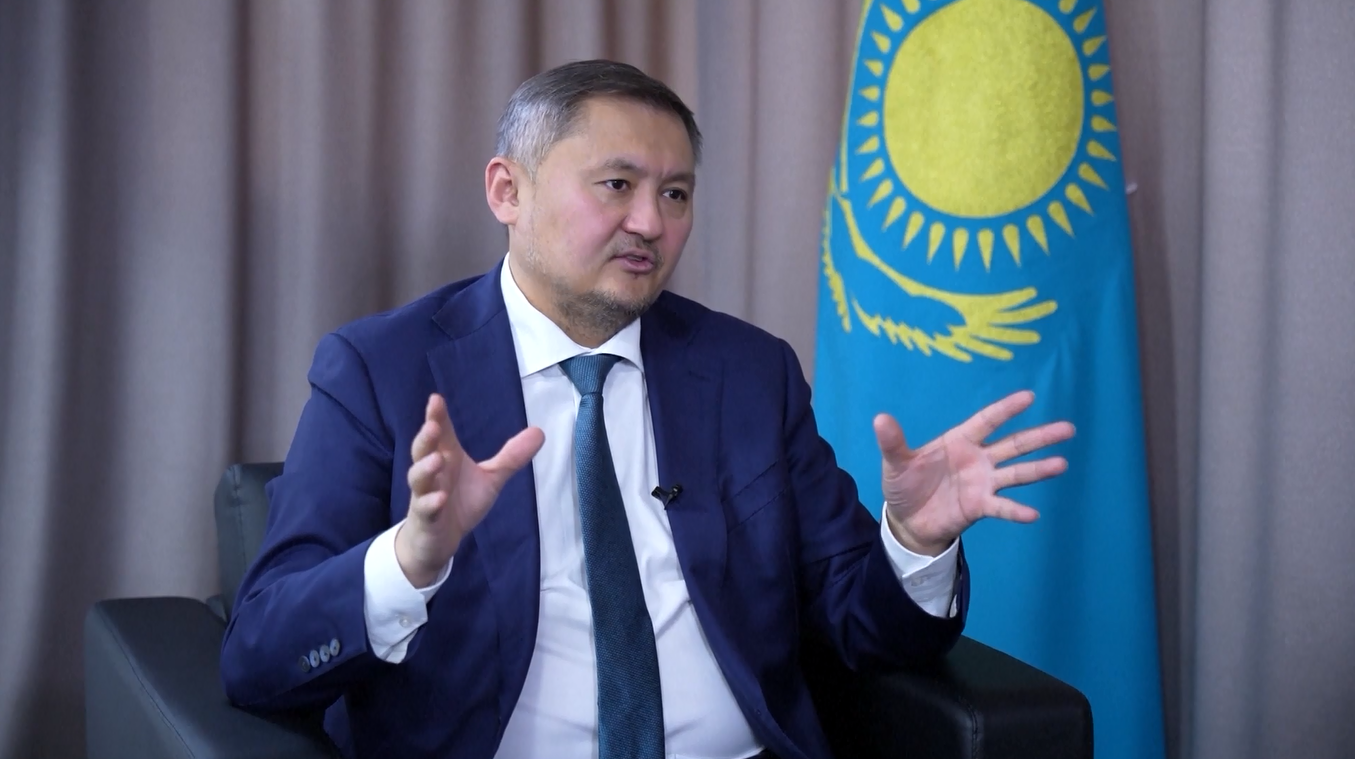 Menteri Kazakhstan Memuji Strategi Pendidikan Tiongkok sebagai Model Kerja Sama Bilateral