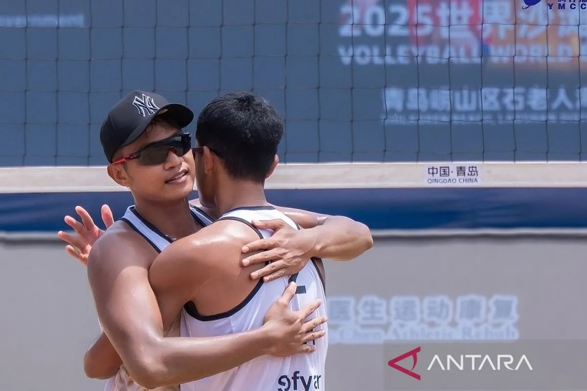 Pada play-off yang berlangsung pada Sabtu Bintang/Sofyan mengalahkan pasangan Wu Jiaxin/Ch W Zhou dengan skor 2-0 (21-17 21-18)