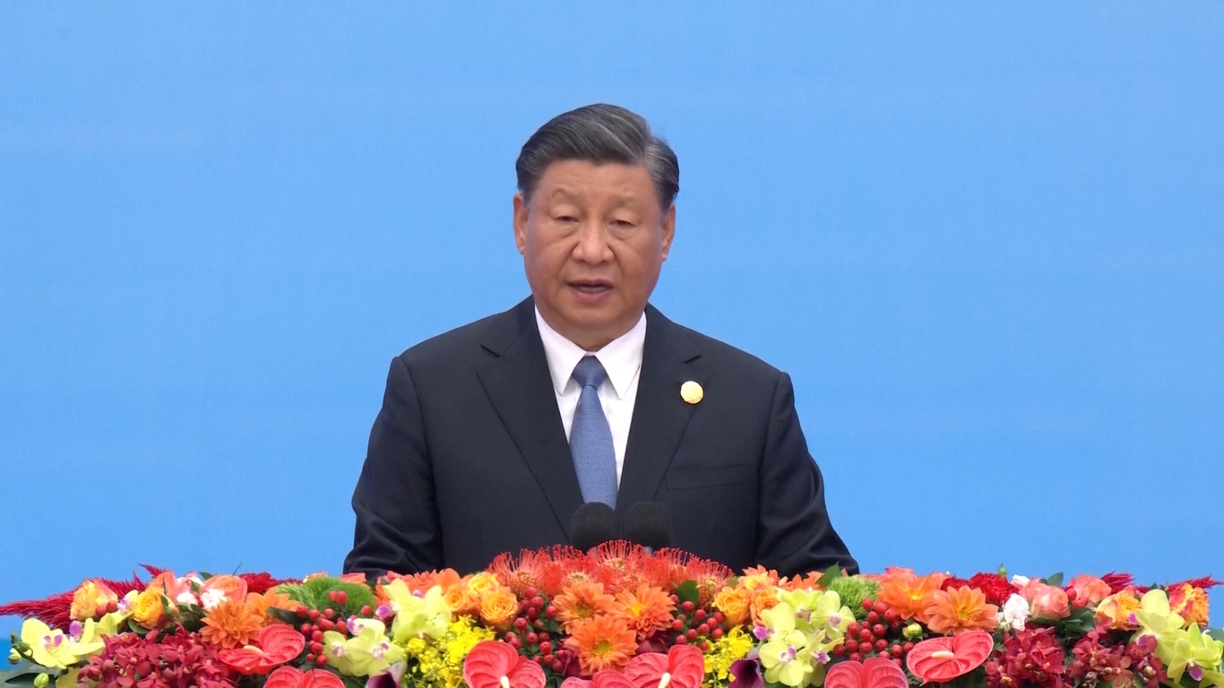 Ia meminta negara-negara yang memimpin dalam pembangunan ekonomi untuk membantu mitra-mitra mereka yang belum mengejar ketertinggalan