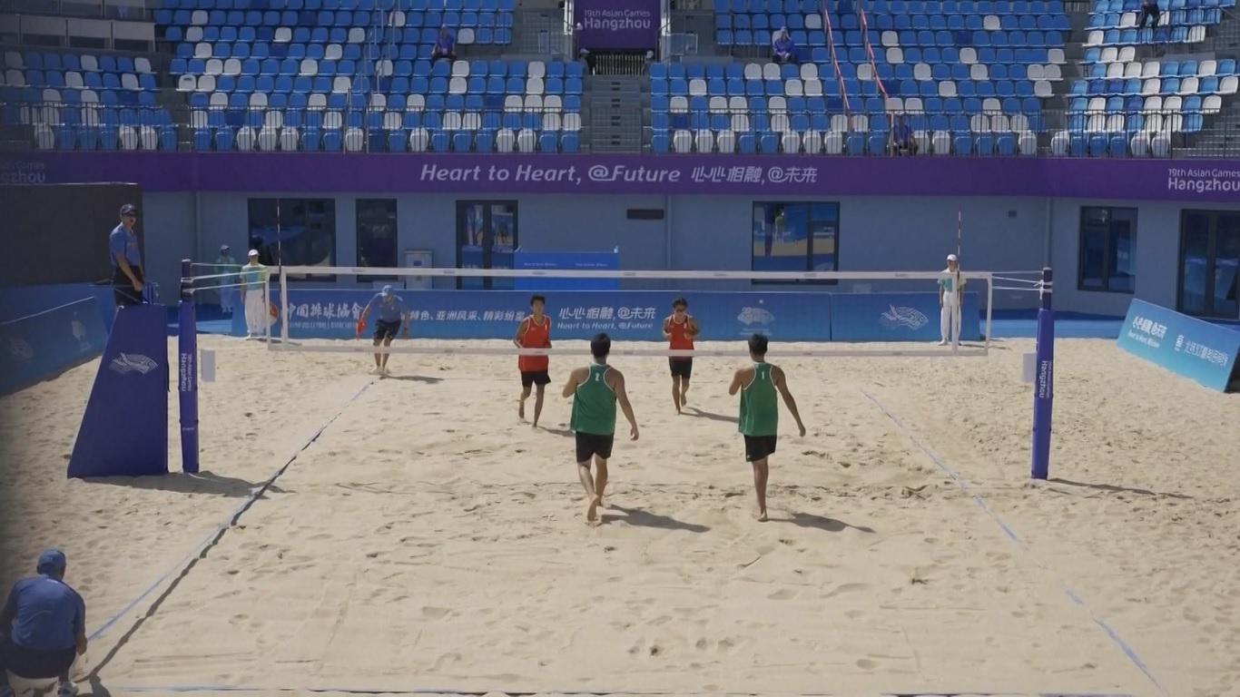 Penyelenggara telah merekrut 29 sukarelawan untuk membantu penonton menemukan tempat duduk mereka dengan cepat dan menjaga ketertiban selama pertandingan