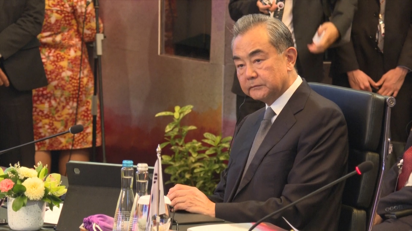 Wang mengajukan tiga proposal untuk tahap selanjutnya dari kerja sama ASEAN Plus Three APT