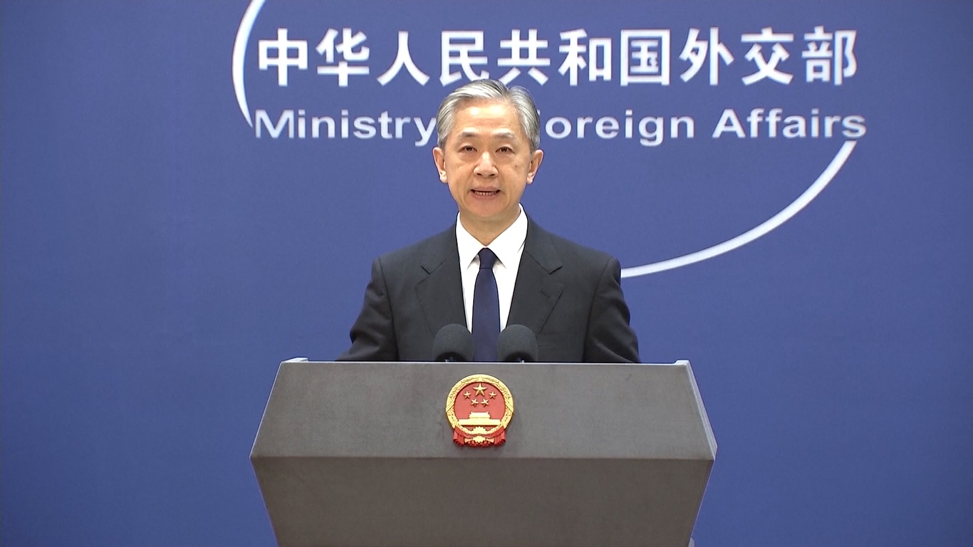 Wang Wenbin memberi pengarahan tentang kunjungan delegasi dari Liga Arab ke Daerah Otonomi Uighur Xinjiang