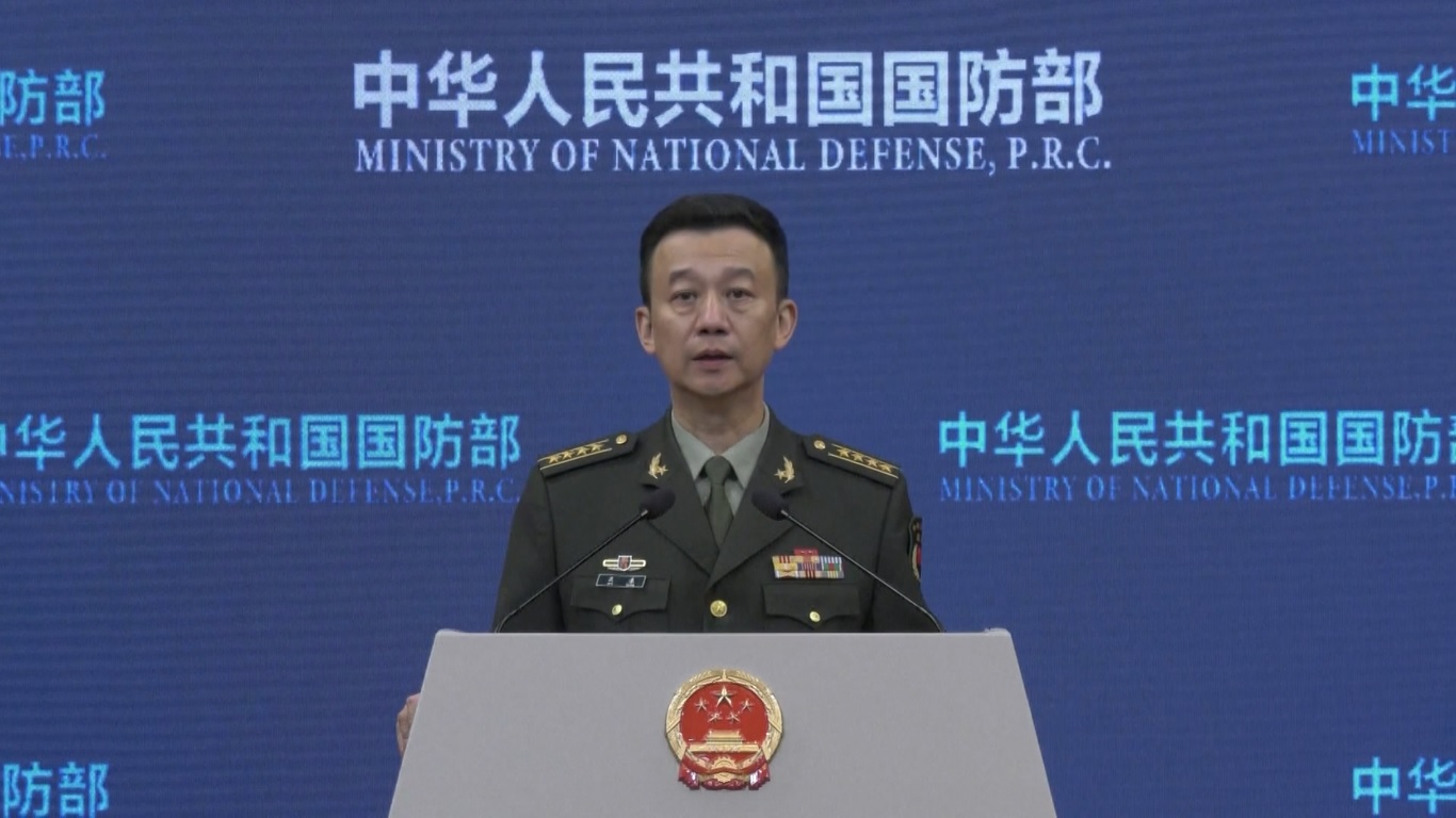 Komandan Angkatan Laut Filipina mengatakan bahwa mereka telah merumuskan taktik Zona Abu-abu untuk menghadapi aktivitas kapal-kapal Tiongkok yang beroperasi di Laut Tiongkok Selatan