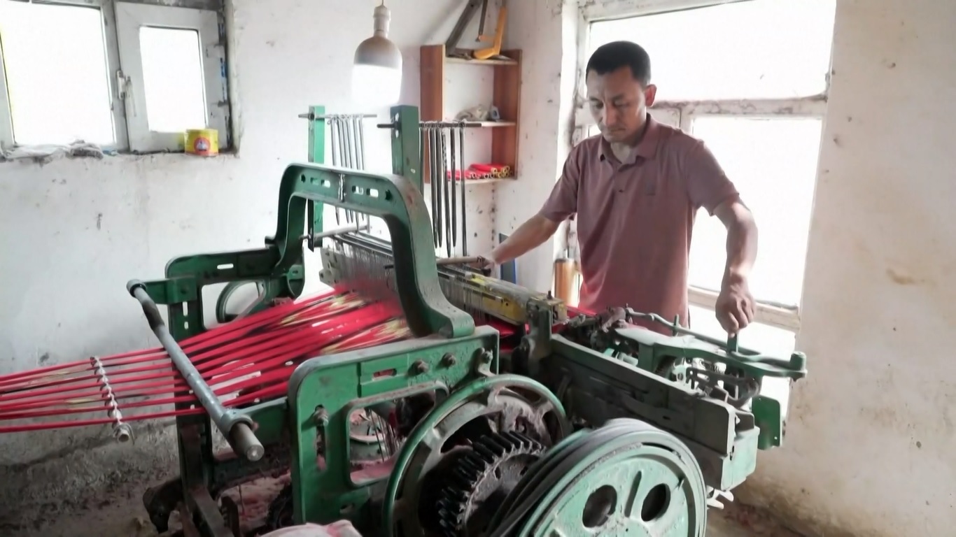 Sutra Etles dianggap sebagai saksi perpaduan budaya antara Tiongkok dan negara-negara tetangga karena menggambarkan kombinasi sempurna antara teknik produksi sutra Tiongkok dan pola negara-negara Asia Tengah di sekitarnya