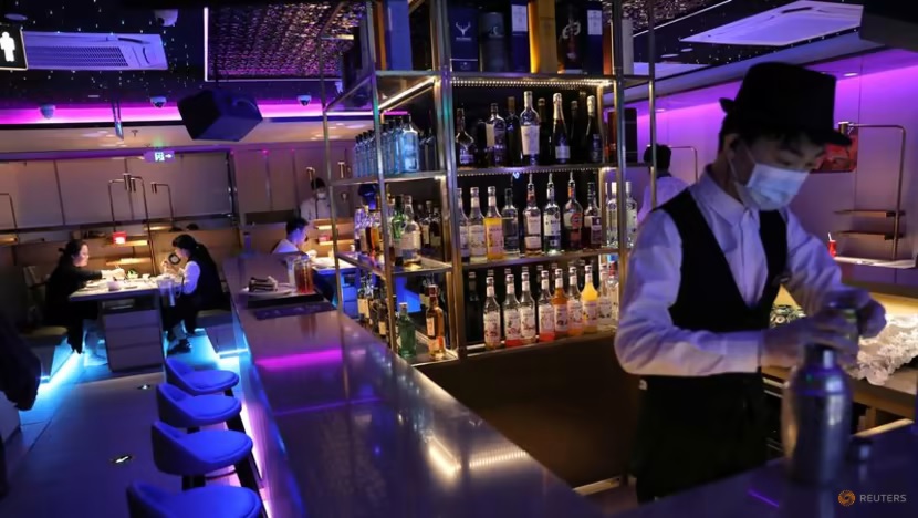 Saham Haidilao International Holding Ltd melonjak hingga 20% pada hari Senin