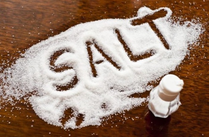 13 Bahaya Akibat Kelebihan Garam bagi Tubuh