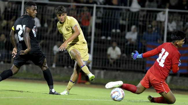 Kekalahan telak Timnas Indonesia U-17 dari Barcelona Juvenil A di Bali pada Rabu (2/8) dianggap sebagai sebuah peringatan bagi Bima Sakti Tukiman