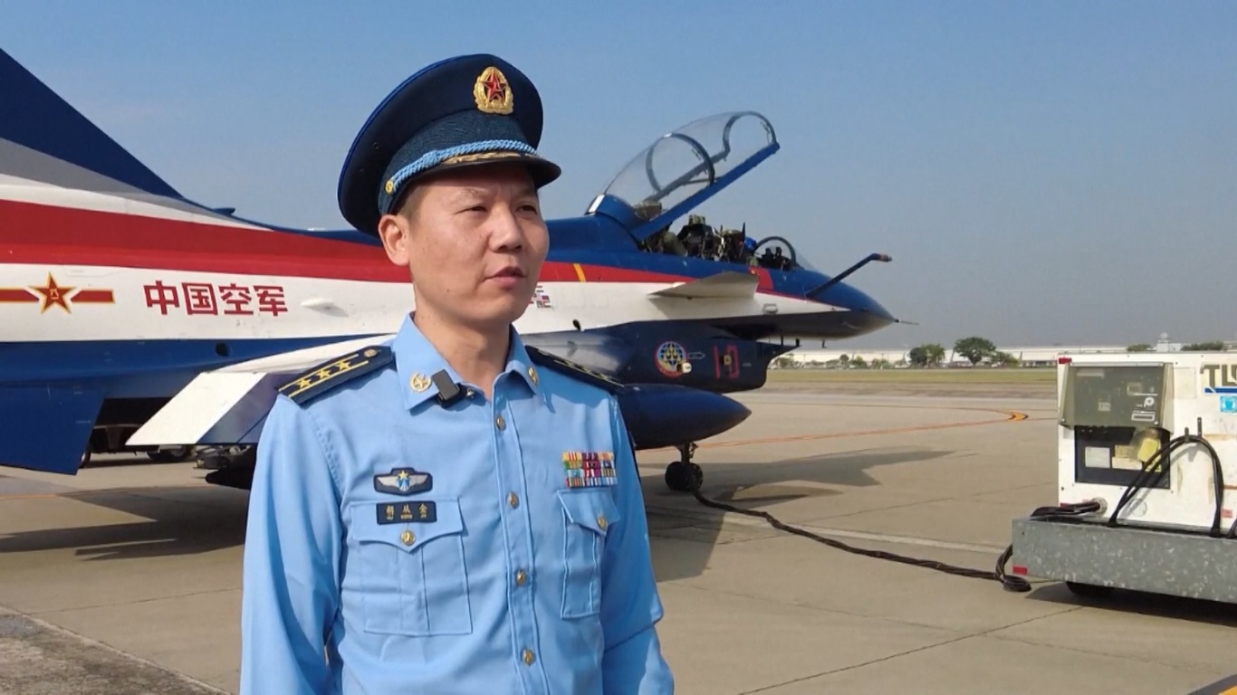 Ini merupakan pertunjukan terbang pertama yang dilakukan oleh tim 'Bayi' di Thailand setelah jeda selama sepuluh tahun