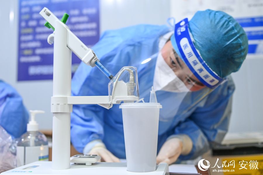Para ahli mengatakan vaksin inhalasi memicu kekebalan pada garis pertahanan pertama tubuh