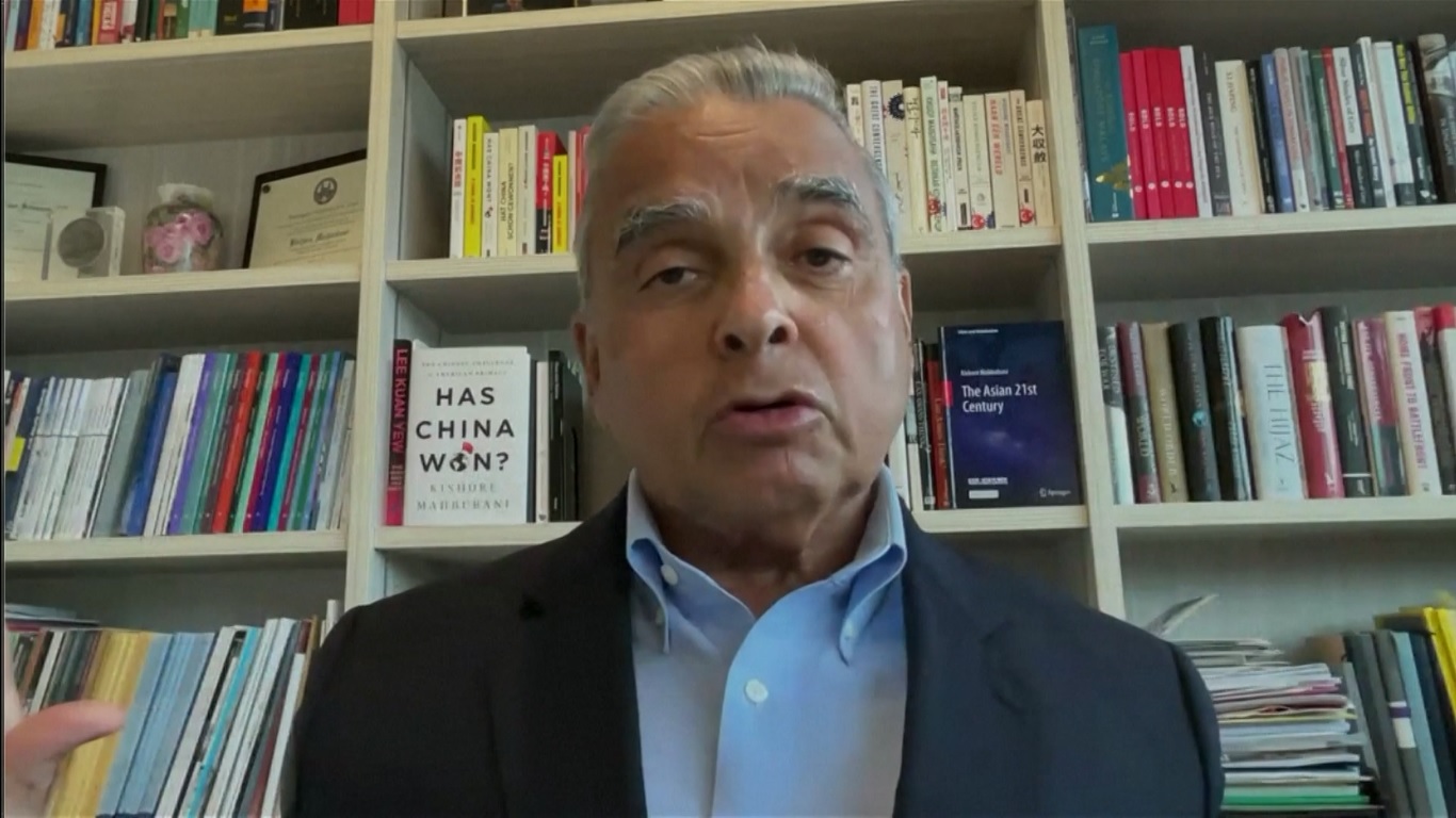 Ia percaya bahwa Tiongkok telah membuat keputusan yang tepat untuk membuka diri kepada dunia