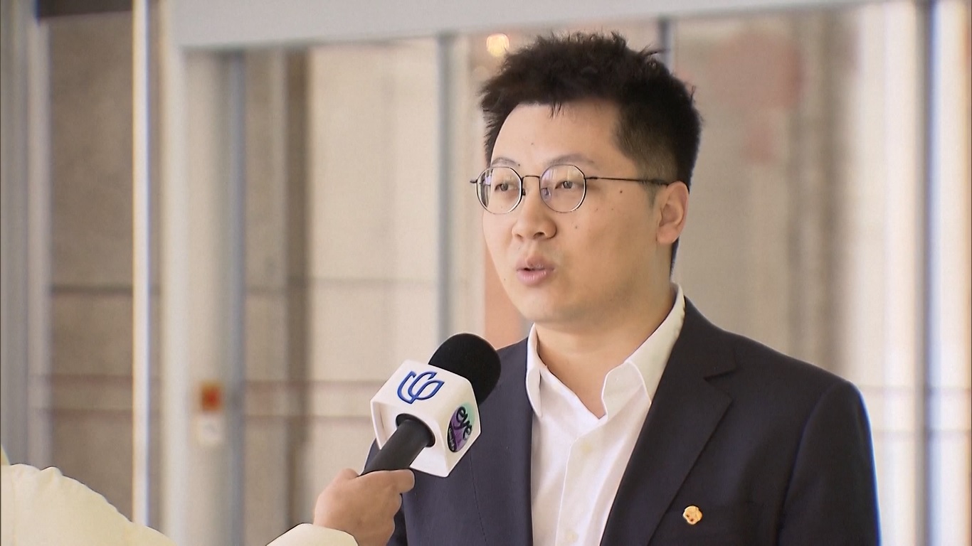 Saham internet dan semikonduktor di pasar saham Tiongkok terus melonjak dengan keuntungan lebih dari 4 persen pada hari Kamis (6/2)