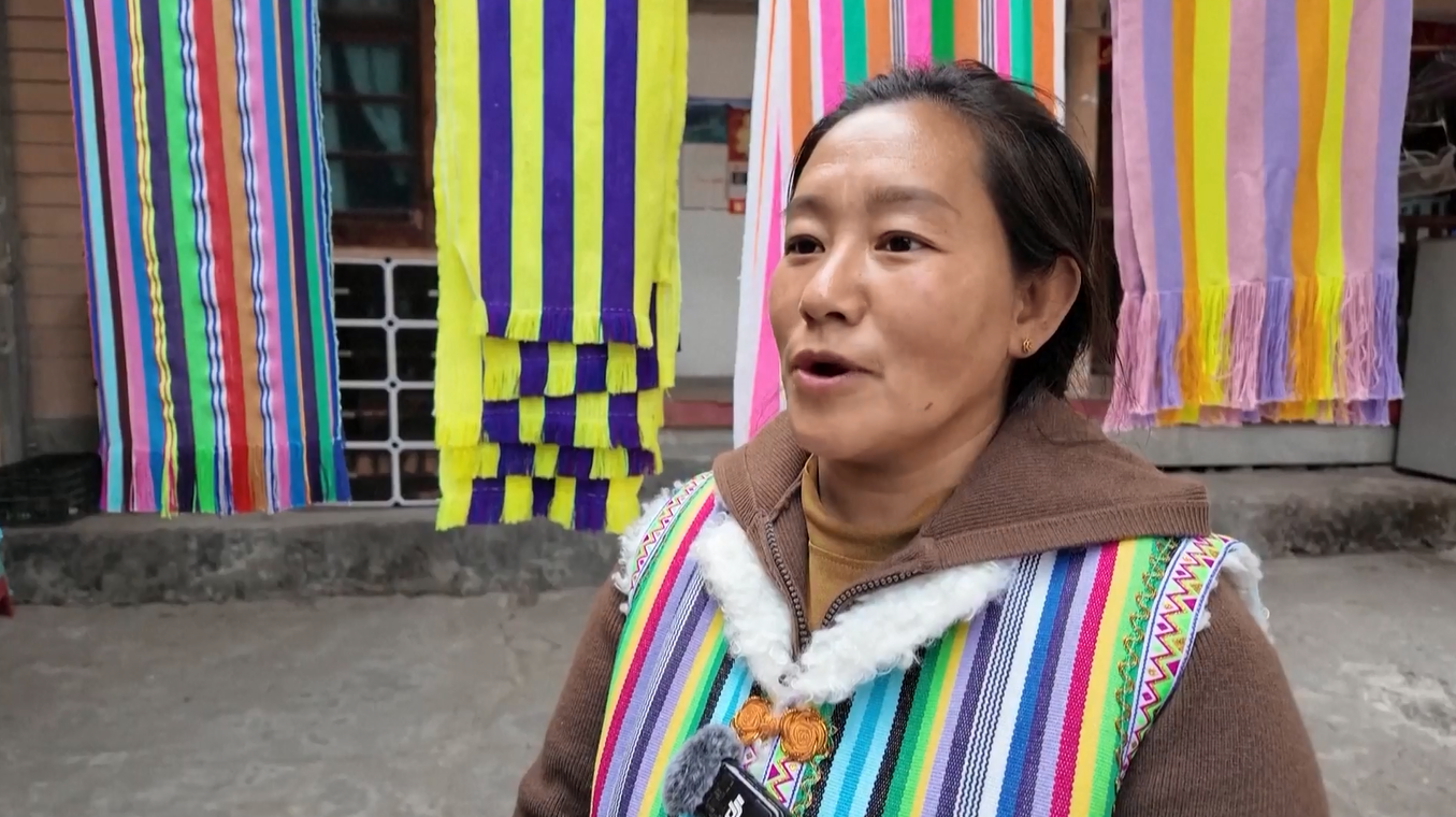 Petugas Kehutanan yang Berdedikasi Ini Jaga Pegunungan Hijau di Yunnan