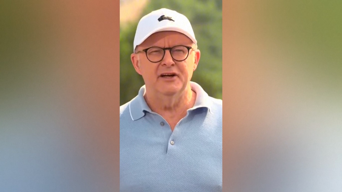 PM Australia Kunjungi Tembok Raksasa, Serukan 'Hubungan Positif' dengan Tiongkok