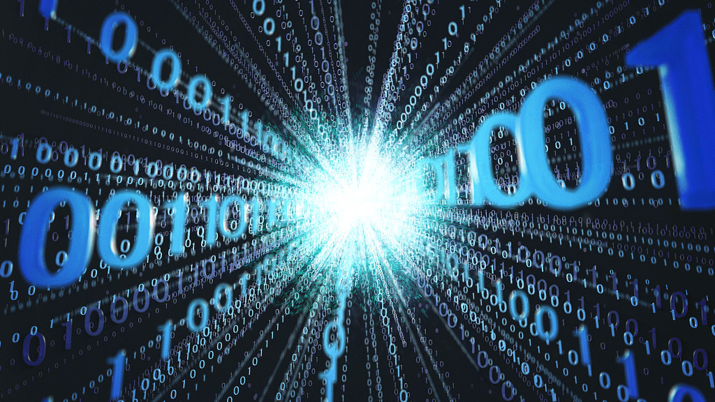 Kimia adalah proses yang pada dasarnya dapat didefinisikan oleh mekanika kuantum tetapi efek kuantum itu sendiri secara teknis sulit diamati karena suhunya relatif tinggi dalam reaksi kimia