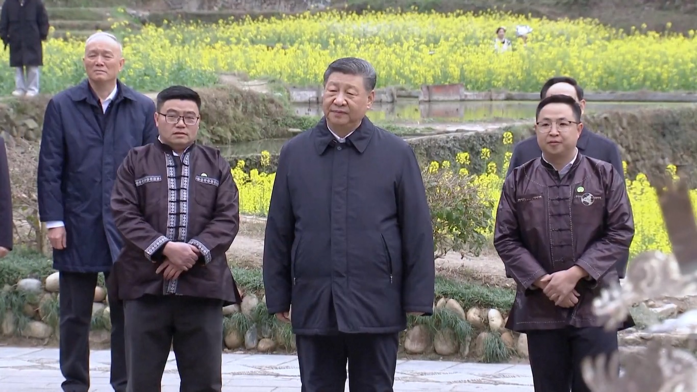 Selama pemeriksaan Desa Zhaoxing Dong di Kabupaten Liping