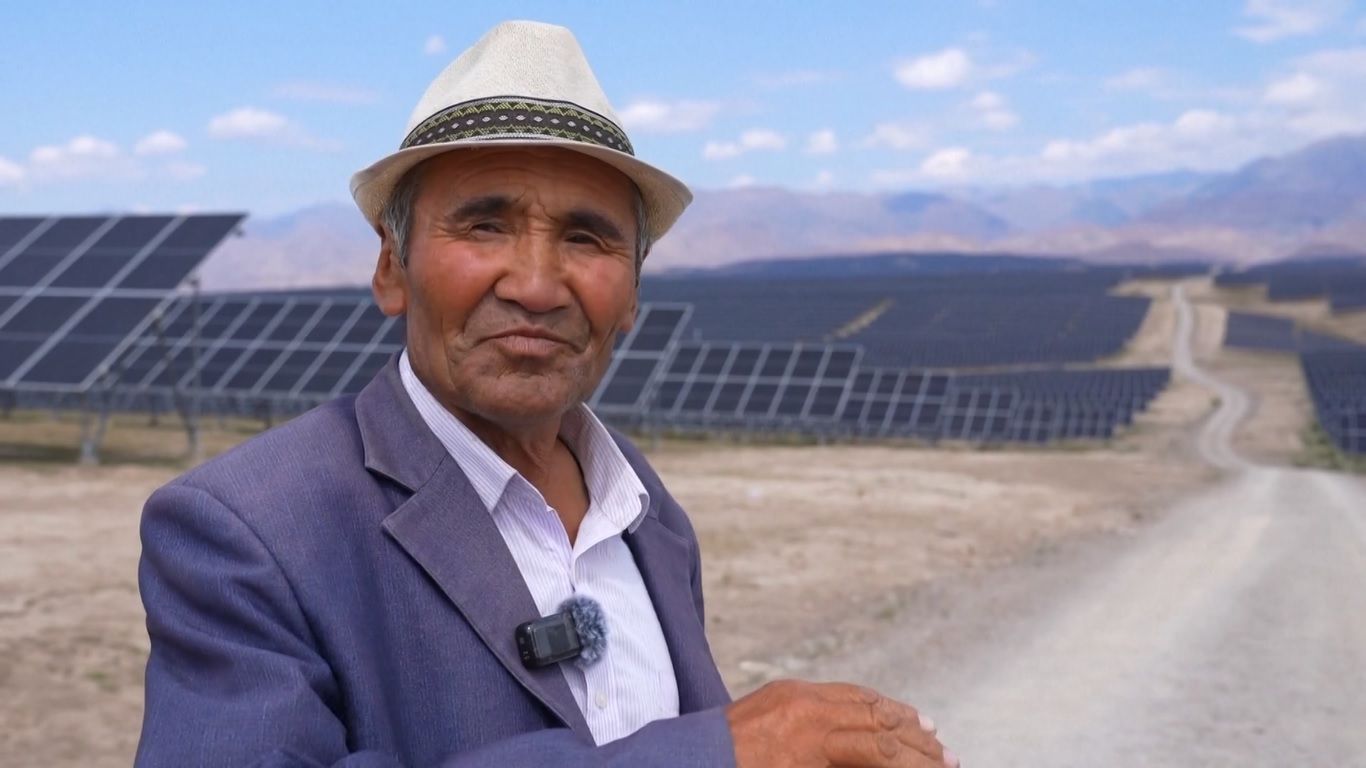 Kabupaten Nileke di Xinjiang Manfaatkan Sumber Daya Energi Surya Lokal untuk Dorong Pembangunan Hijau