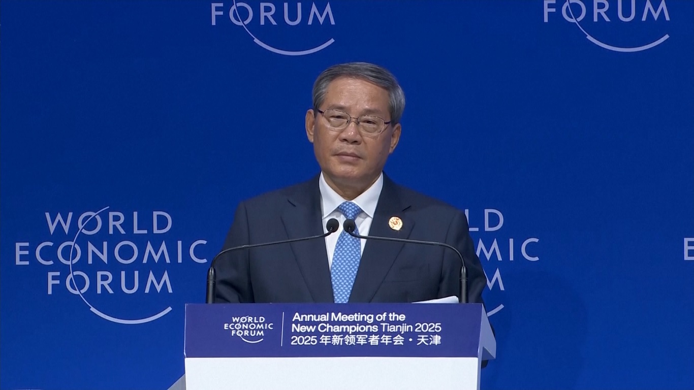 PM Tiongkok Ajak Para Pengusaha untuk Mainkan Peran Lebih Besar di Era Baru pada Konferensi Davos Musim Panas di Tianjin