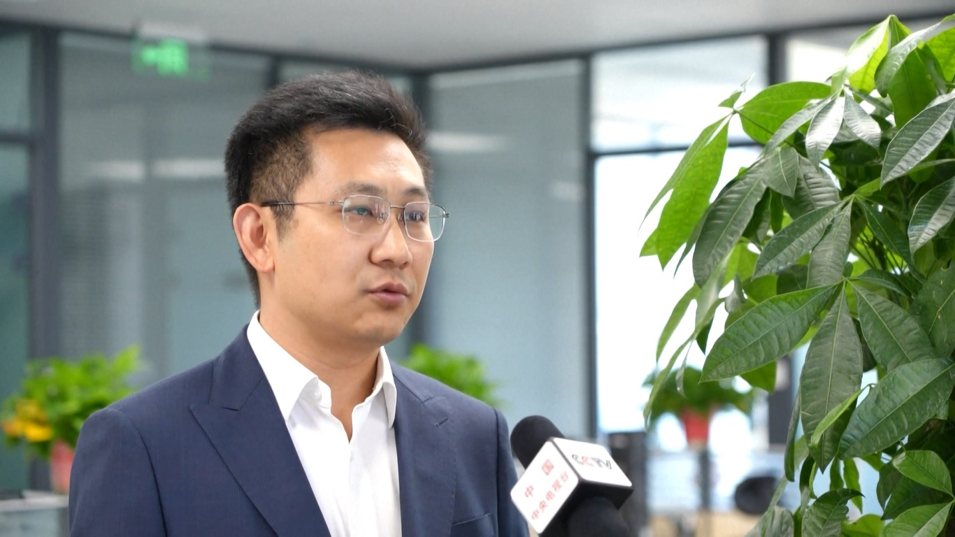 Data CFLP menunjukkan bahwa indeks volume bisnis total transportasi kereta api dan transportasi jalan raya berada pada angka 54