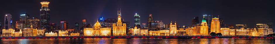 Lampu yang bergerak dinamis yang meriah dan penuh warna akan dinyalakan di Bund Bund Utara pusat Lujiazui di sepanjang Sungai Suzhou di kawasan bisnis tingkat kota