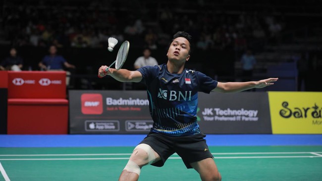 Dua tunggal putra Indonesia Anthony Ginting dan Jonatan Christie akan bertemu di perempat final Indonesia Open 2023