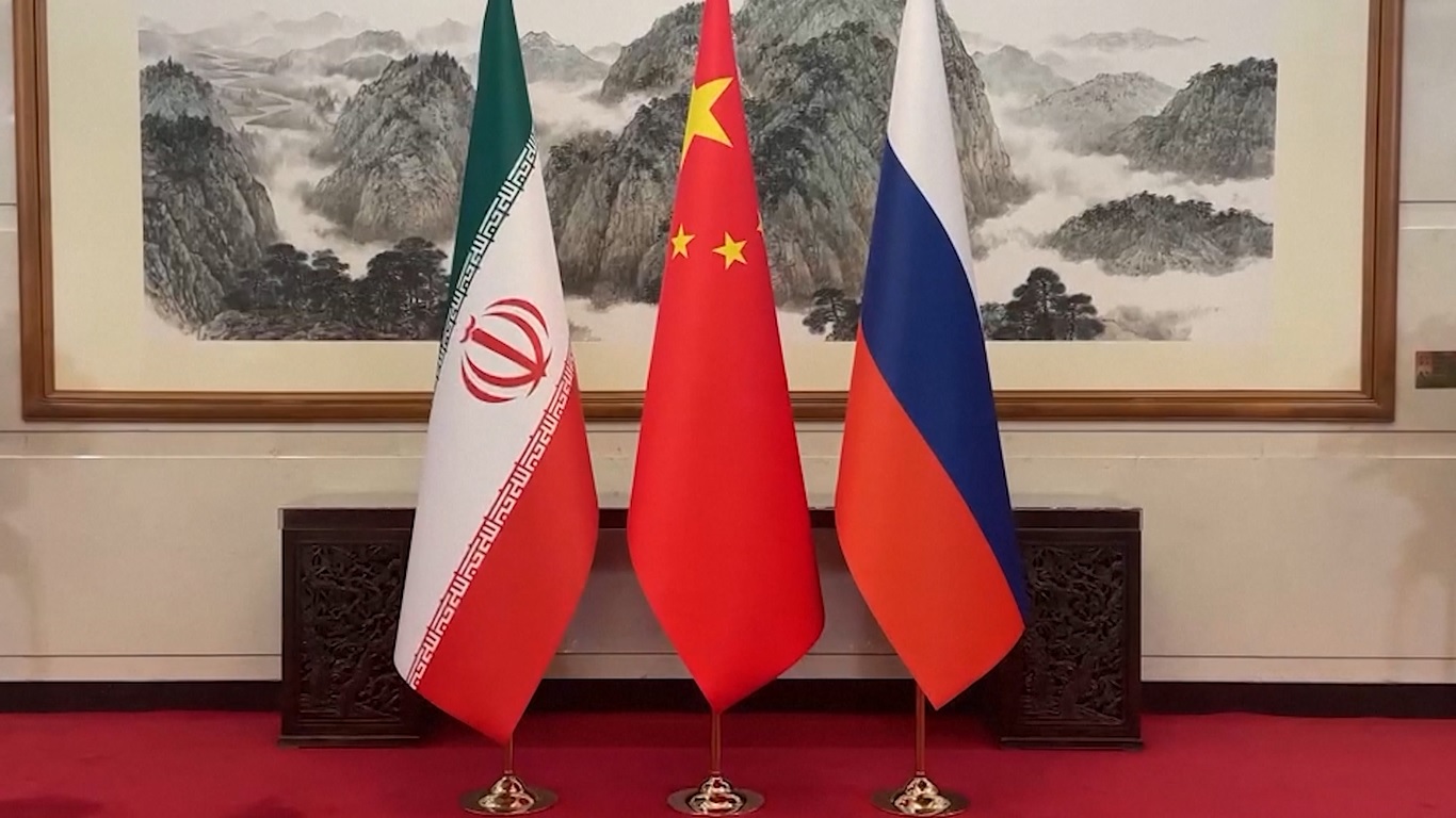 Ketiga pihak akan bertukar pandangan mengenai masalah nuklir Iran dan masalah lain yang menjadi kepentingan bersama