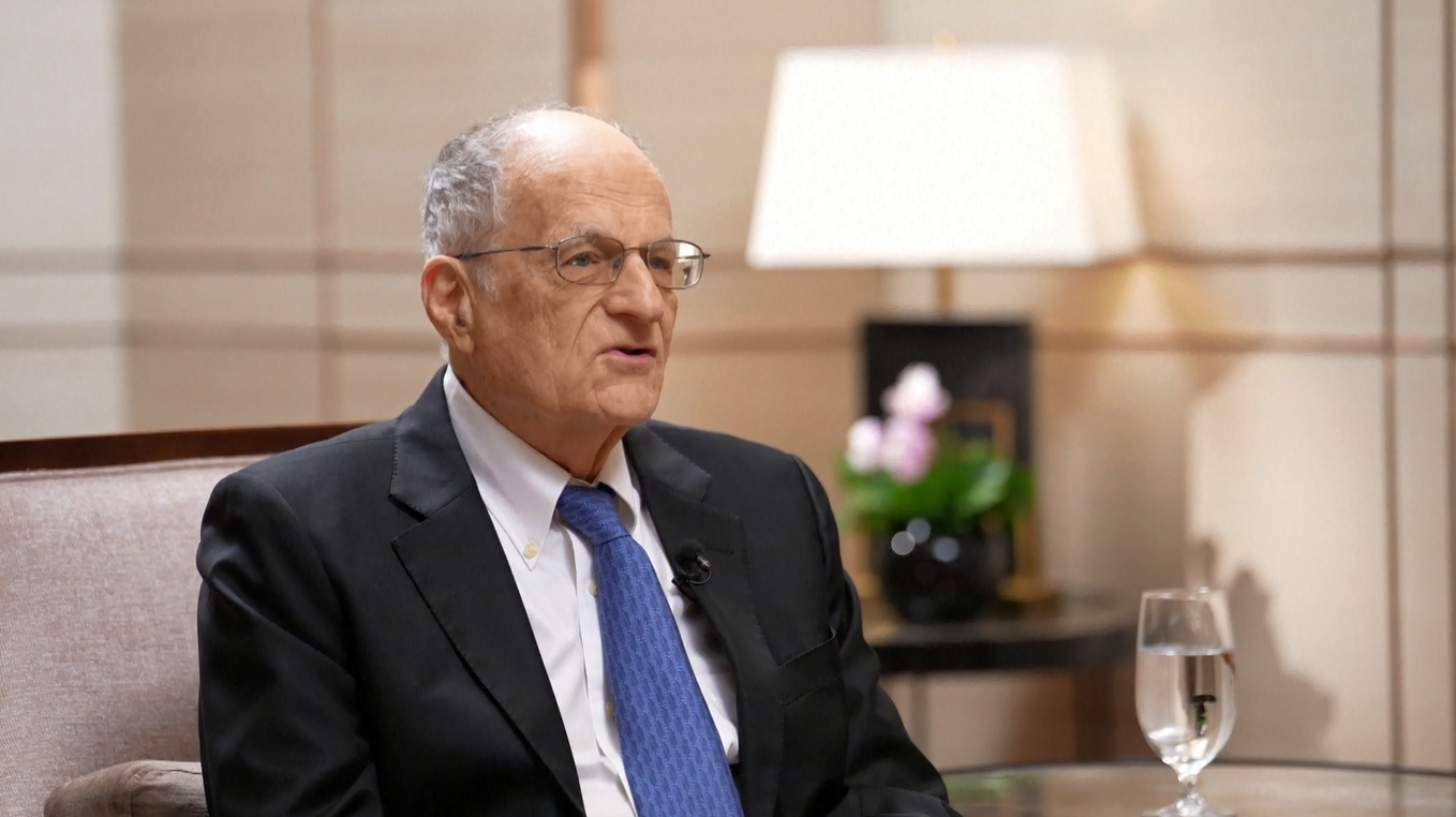 Peraih Nobel Ini Puji Perkembangan Ekonomi Tiongkok sebagai "Keajaiban"