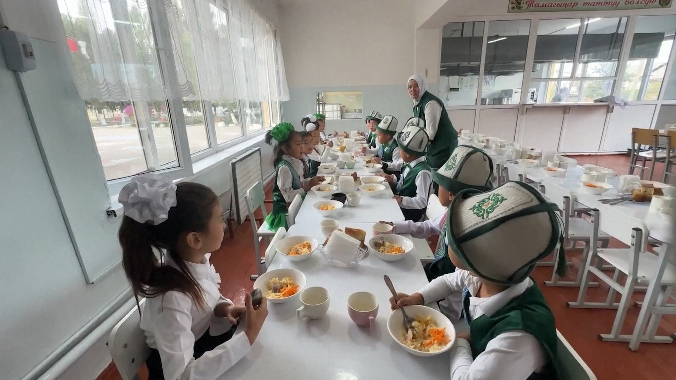 Proyek PBB yang Didukung Tiongkok Sediakan Makanan Sekolah untuk Anak-anak di Kirgistan