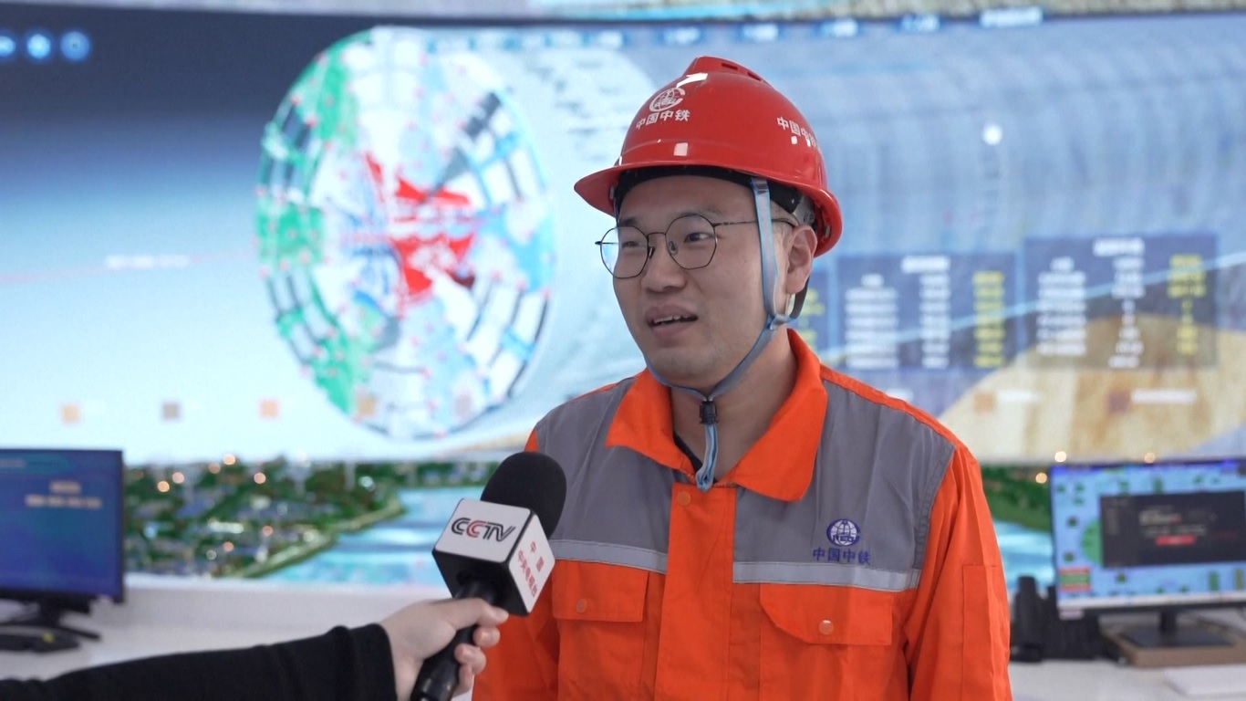 Dengan panjang 135 meter