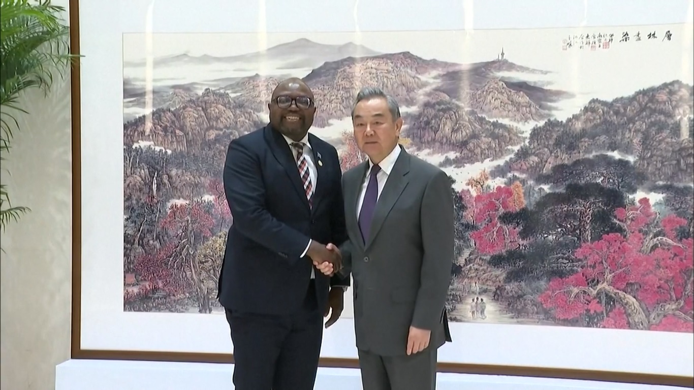 Tiongkok mendukung Botswana dalam mengeksplorasi jalur pembangunan yang independen dan mandiri