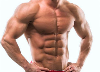 Olahraga fitness tetap harus di imbangi dengan makanan yang memberikan nutrisi yang baik untuk membentuk otot tubuh