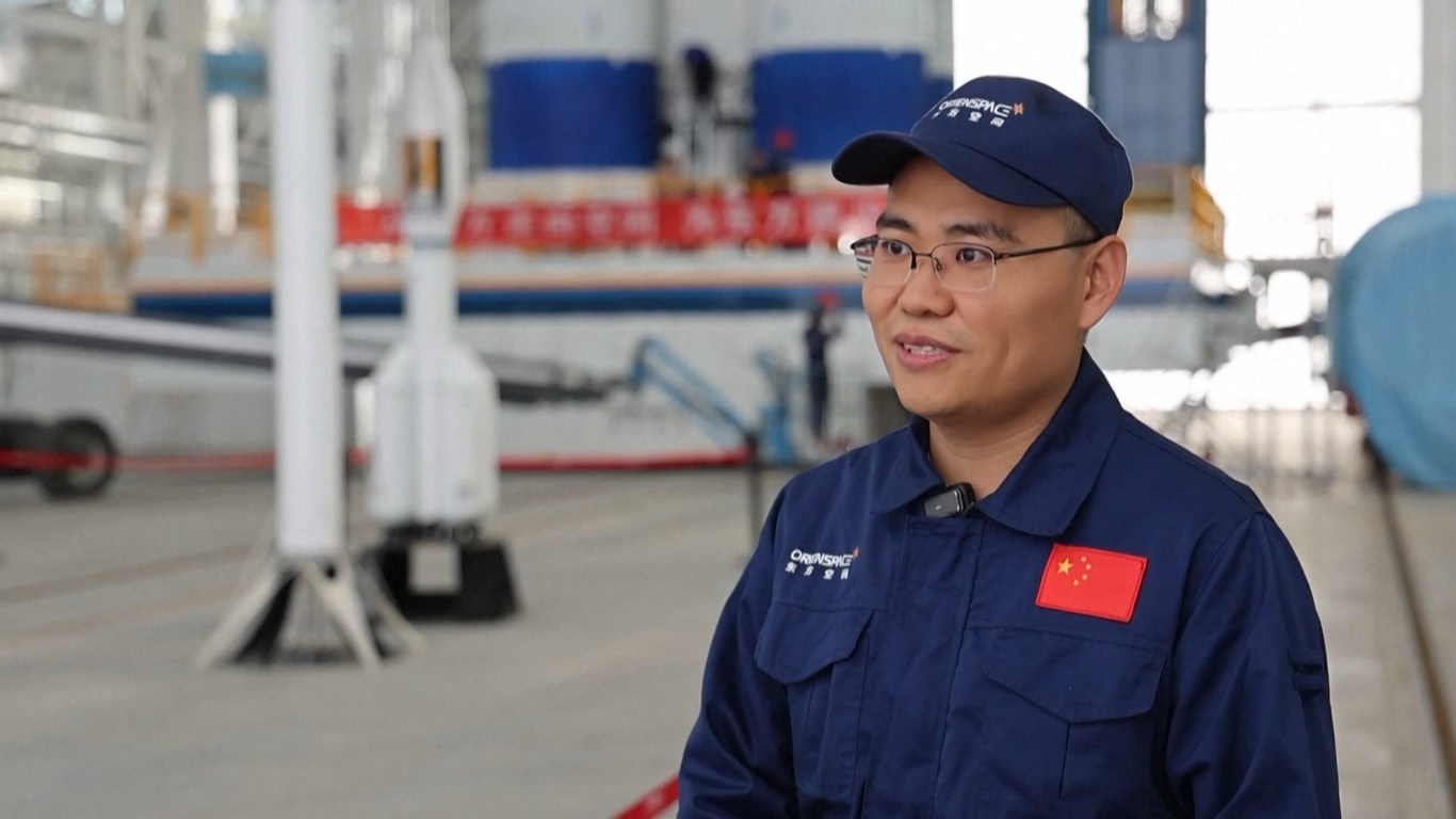 Roket tersebut meluncur pada pukul 13:30 (Waktu Beijing) dari sebuah kapal peluncur di lepas pantai Haiyang di Provinsi Shandong