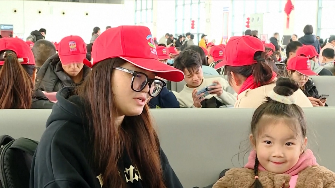 Departemen perkeretaapian juga berupaya keras untuk menyediakan layanan dan dukungan yang baik bagi para pekerja migran