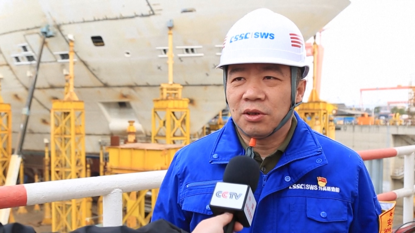 Lambung kapal yang dijadwalkan untuk pengiriman pada tahun 2026 itu berukuran panjang 341 meter dan lebar 37