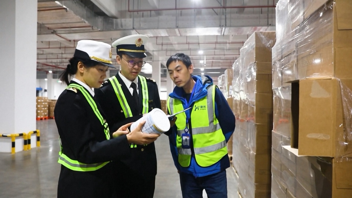 Hal itu diumumkan oleh Administrasi Umum Bea Cukai Tiongkok pada hari Rabu (22/11)