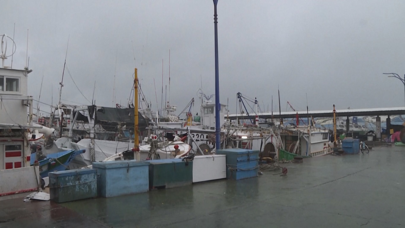 Topan Danas Menerjang Taiwan di Tiongkok