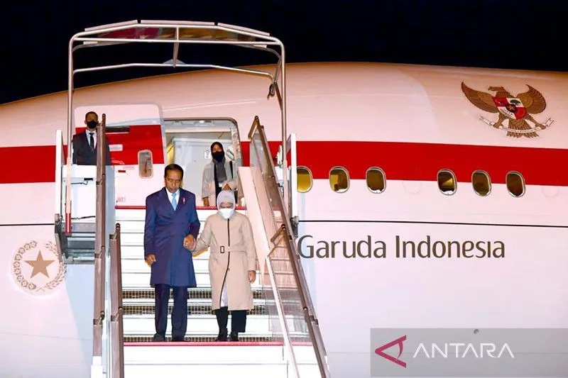 Presiden Joko Widodo dan Ibu Iriana Jokowi tiba di Brussels
