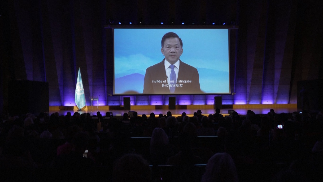 Lebih dari 700 orang dari bidang budaya dan ilmu pengetahuan di kedua negara menghadiri acara tersebut