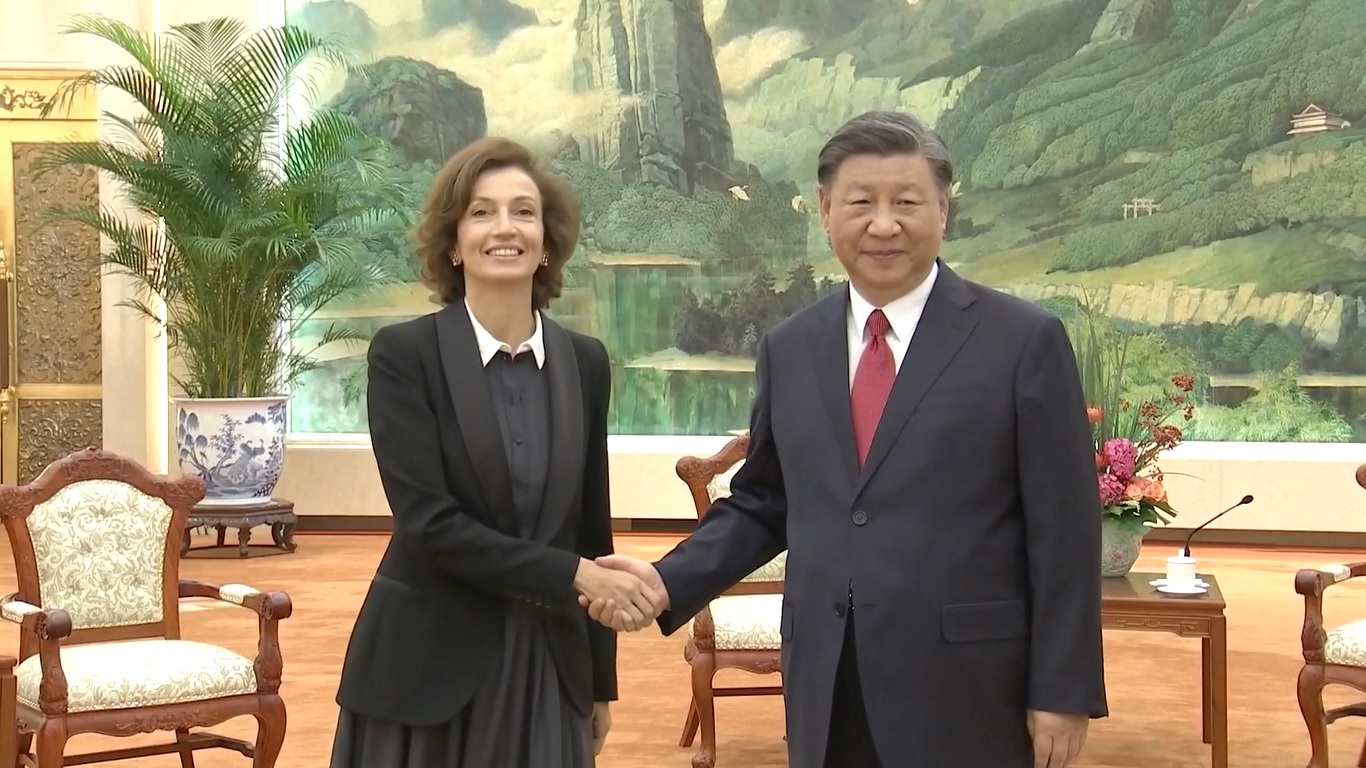 Xi menunjukkan bahwa kerja sama antara Tiongkok dan UNESCO sangat penting dan kondusif untuk bersama-sama memajukan perdamaian dan pembangunan dunia
