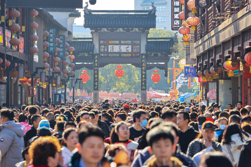 Menurut data pertumbuhan ekonomi yang dirilis akhir tahun lalu oleh pemerintah provinsi di seluruh Tiongkok