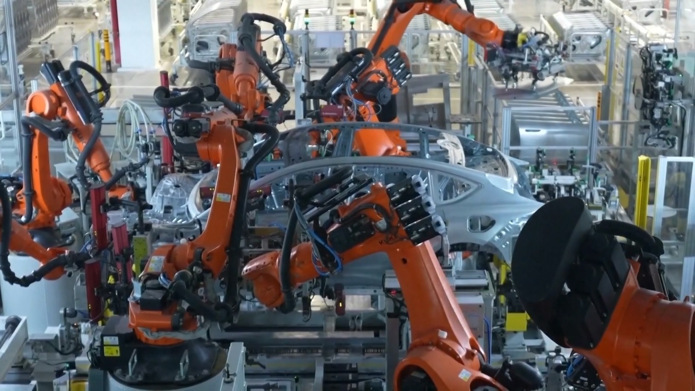 Produksi kendaraan energi baru (NEV) di Tiongkok mencapai 787