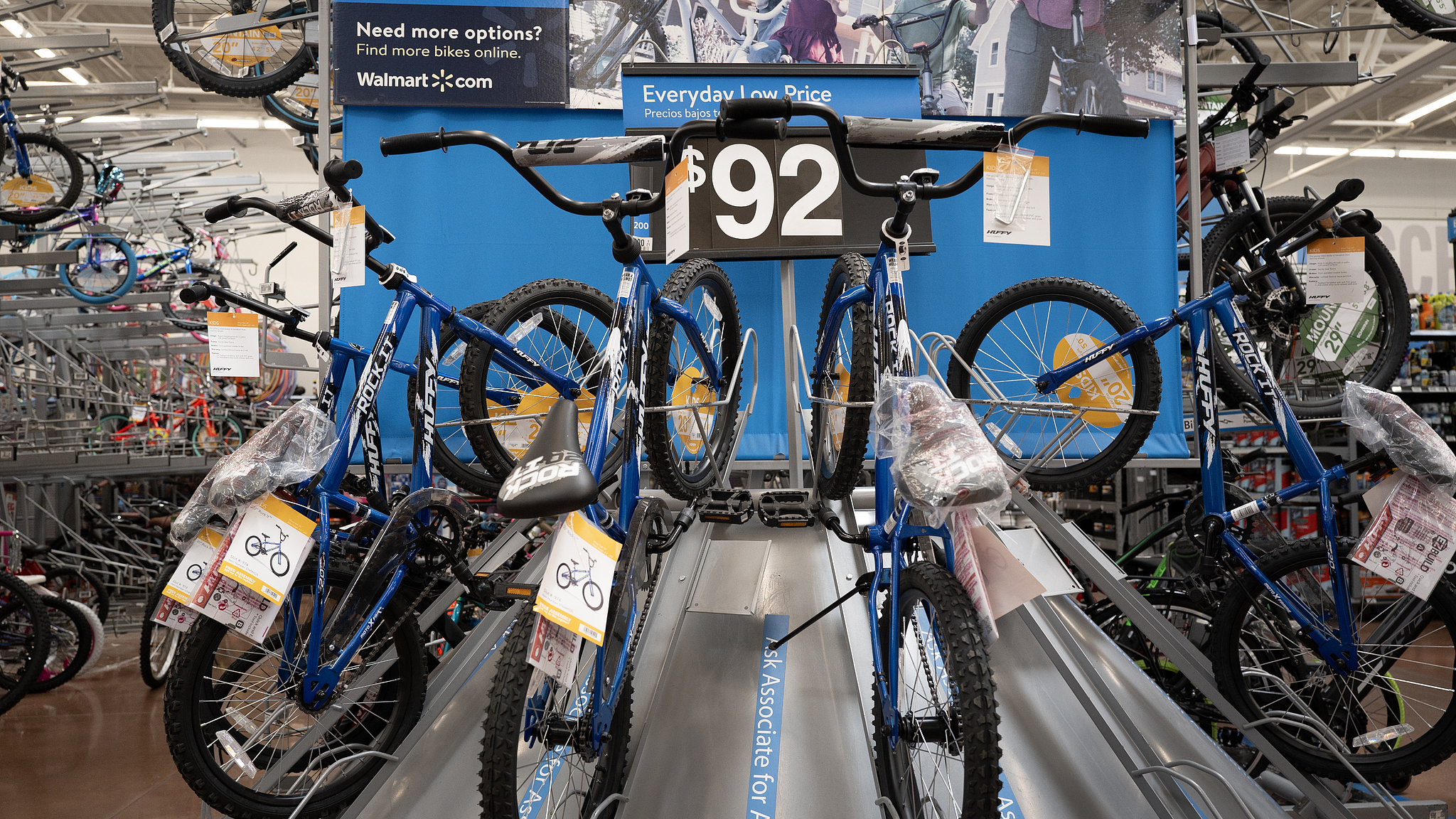 Pengurangan tarif yang signifikan antara Tiongkok dan Amerika Serikat bermanfaat bagi pertumbuhan perdagangan antara kedua negara dan pemulihan ekonomi global