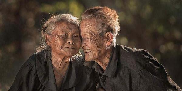 Gallup Global Emotions 2023 Report mengumpulkan data tahunan dari lebih dari 100 negara yang menanyakan bagaimana perasaan penduduknya yang Memiliki emosi positif yang sangat berpengaruh bagi kesehatan jiwa