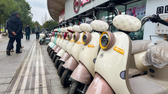 Tiongkok telah mencatat ada lebih dari 204 juta sepeda listrik baru terjual di bawah program tukar tambah barang konsumen