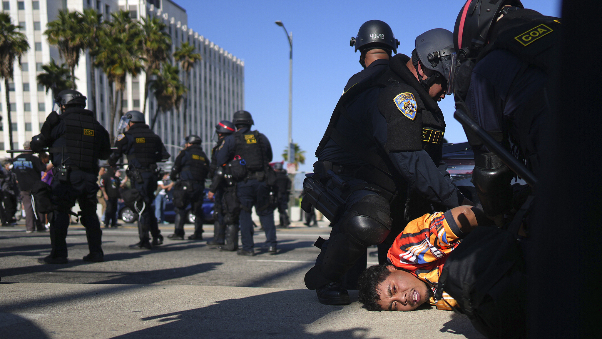 Protes terhadap penangkapan imigrasi oleh penegak hukum federal juga bermunculan di kota-kota di seluruh negeri